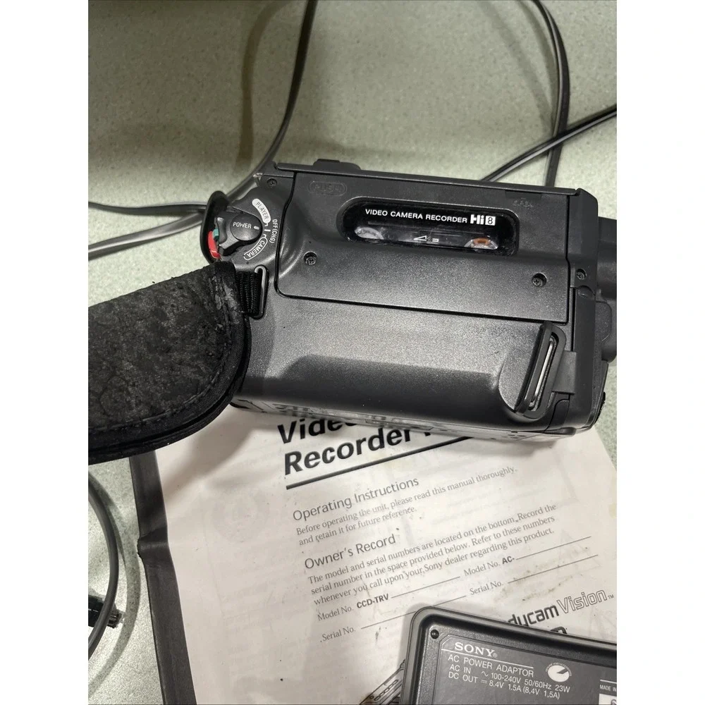 Sony Handycam Vision CCD-TRV108 Video Hi8 Camcorder 460x Digital Zoom 2002 Works